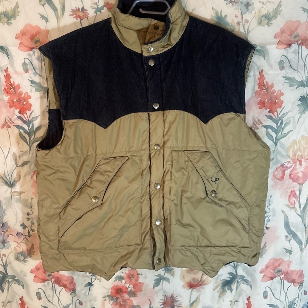 Vintage Two-Tone Vest with Button Closure